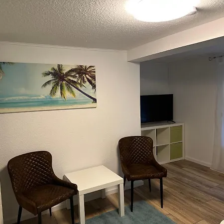 Ferien Ind Monteur Wohnung Maigloeckchen Mit 2 Schlafzimmern Wildeshausen Exterior foto